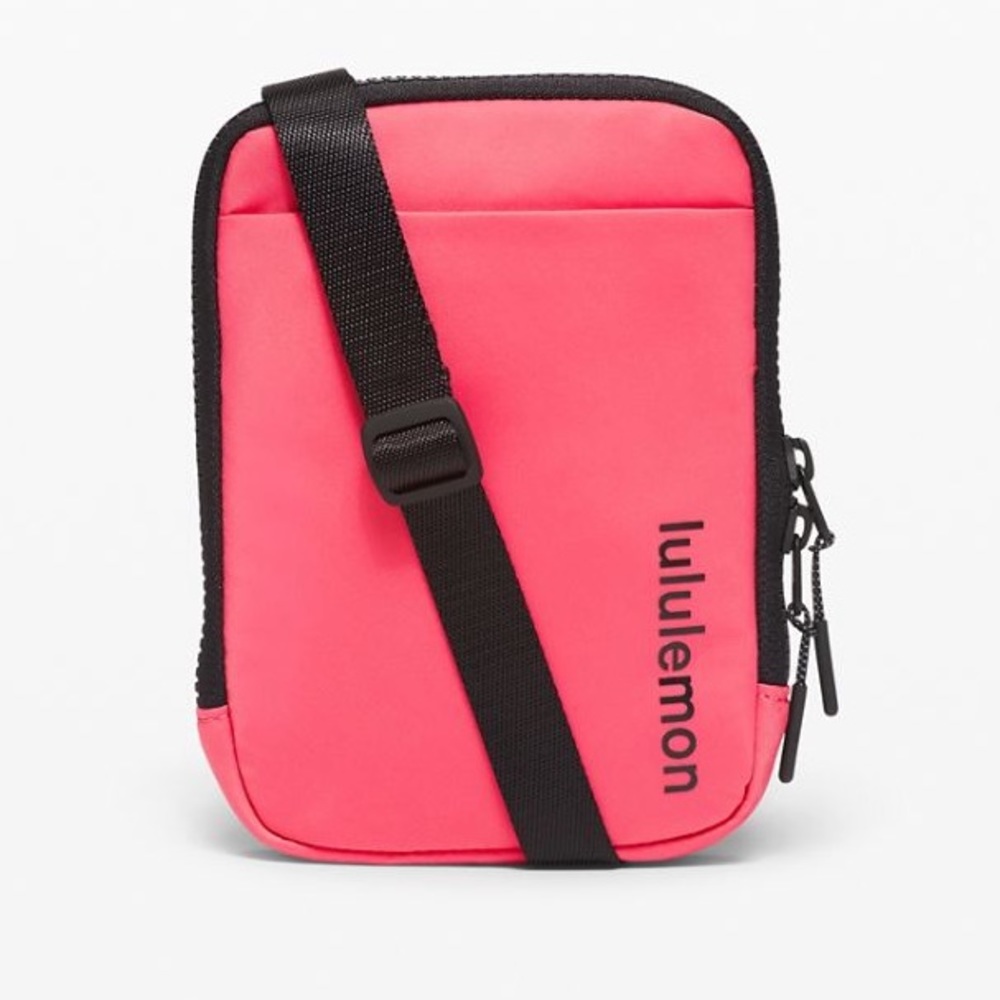 NWOT Lululemon Easy Access Bag - Guava Pink